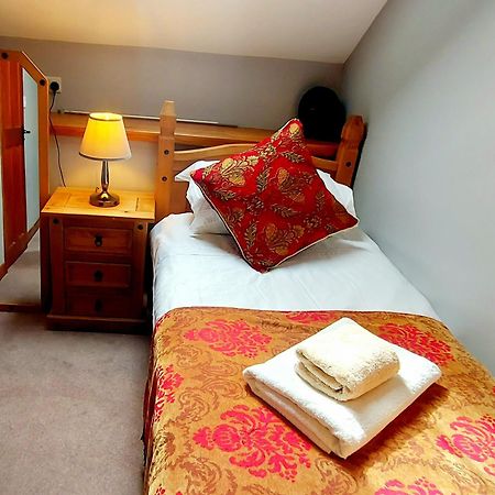 Dolgun Uchaf Historic B&B And Cottages In Snowdonia Долгелай Екстериор снимка