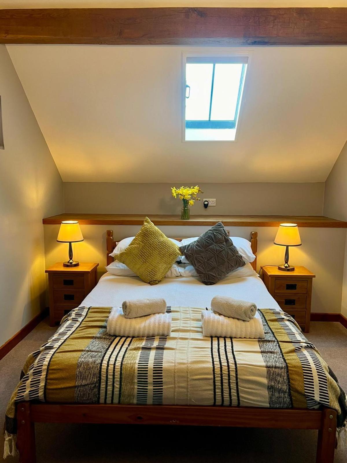 Dolgun Uchaf Historic B&B And Cottages In Snowdonia Долгелай Екстериор снимка