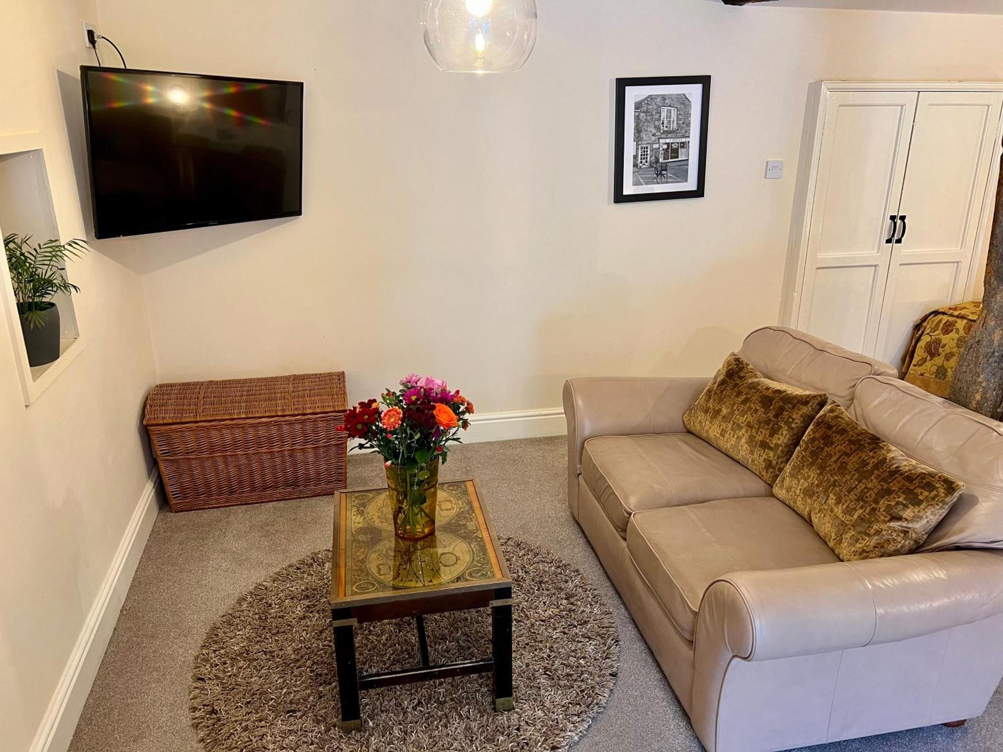 Dolgun Uchaf Historic B&B And Cottages In Snowdonia Долгелай Екстериор снимка