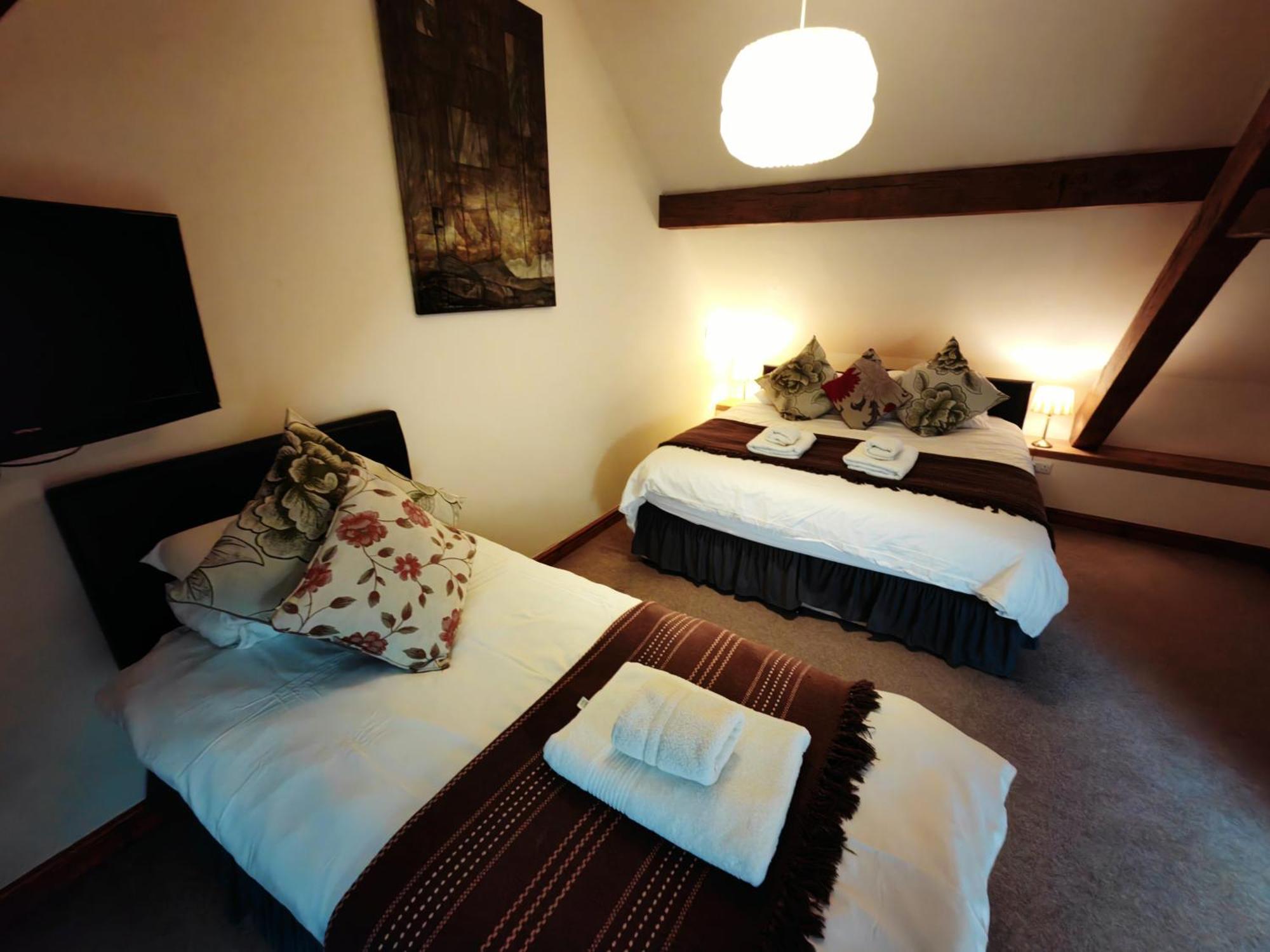 Dolgun Uchaf Historic B&B And Cottages In Snowdonia Долгелай Екстериор снимка