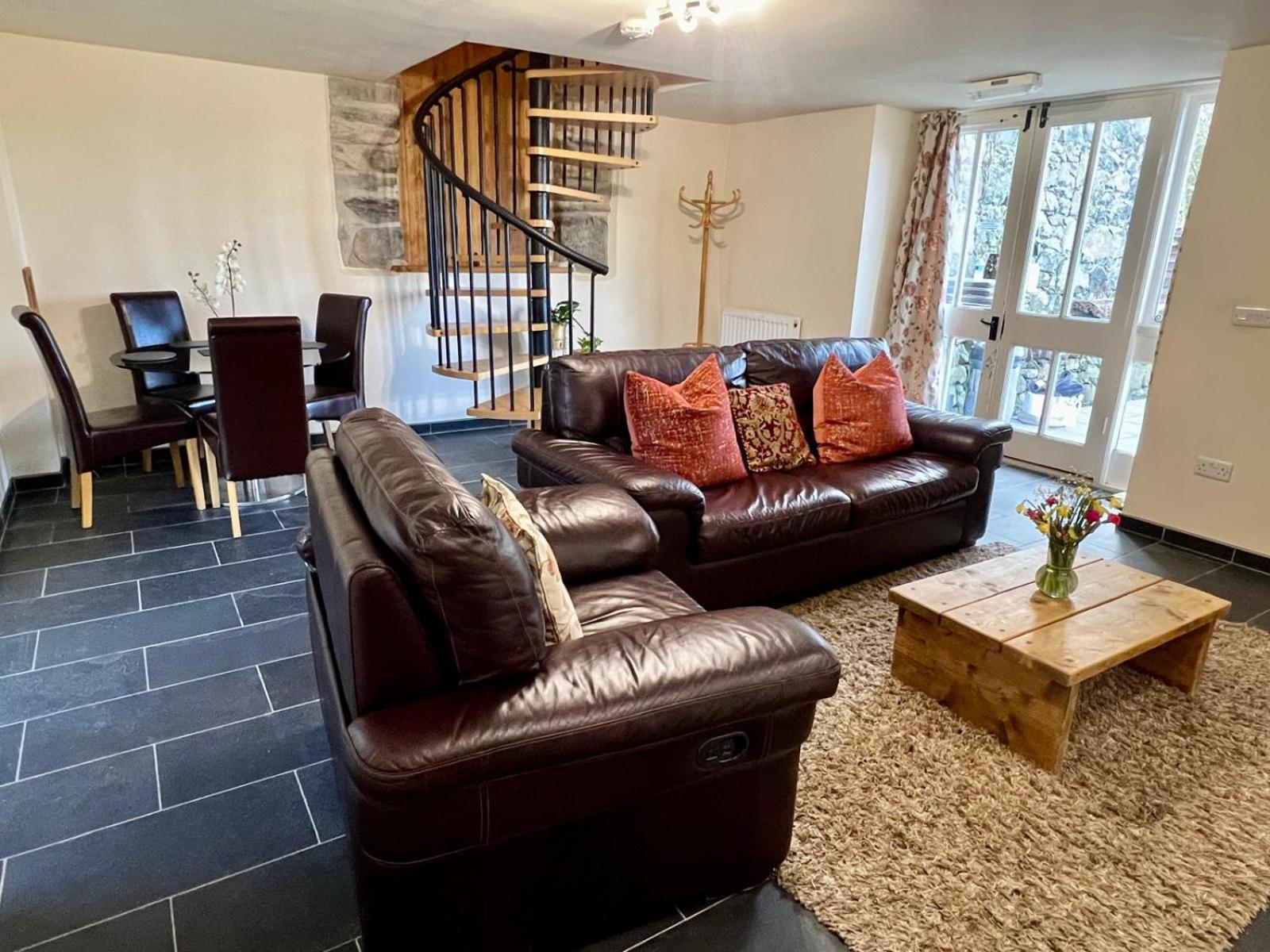 Dolgun Uchaf Historic B&B And Cottages In Snowdonia Долгелай Екстериор снимка