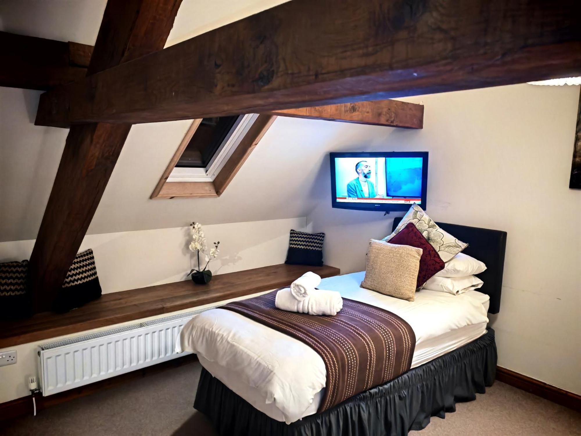 Dolgun Uchaf Historic B&B And Cottages In Snowdonia Долгелай Екстериор снимка